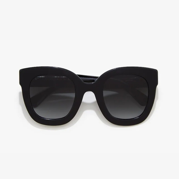 Gucci Grey Butterfly Ladies Sunglasses GG0208S 001 49 Cat Eye Gradient - Picture 3 of 4